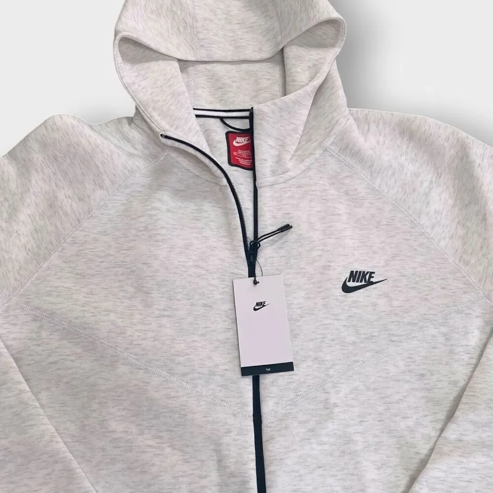 Nike sportswear tech
